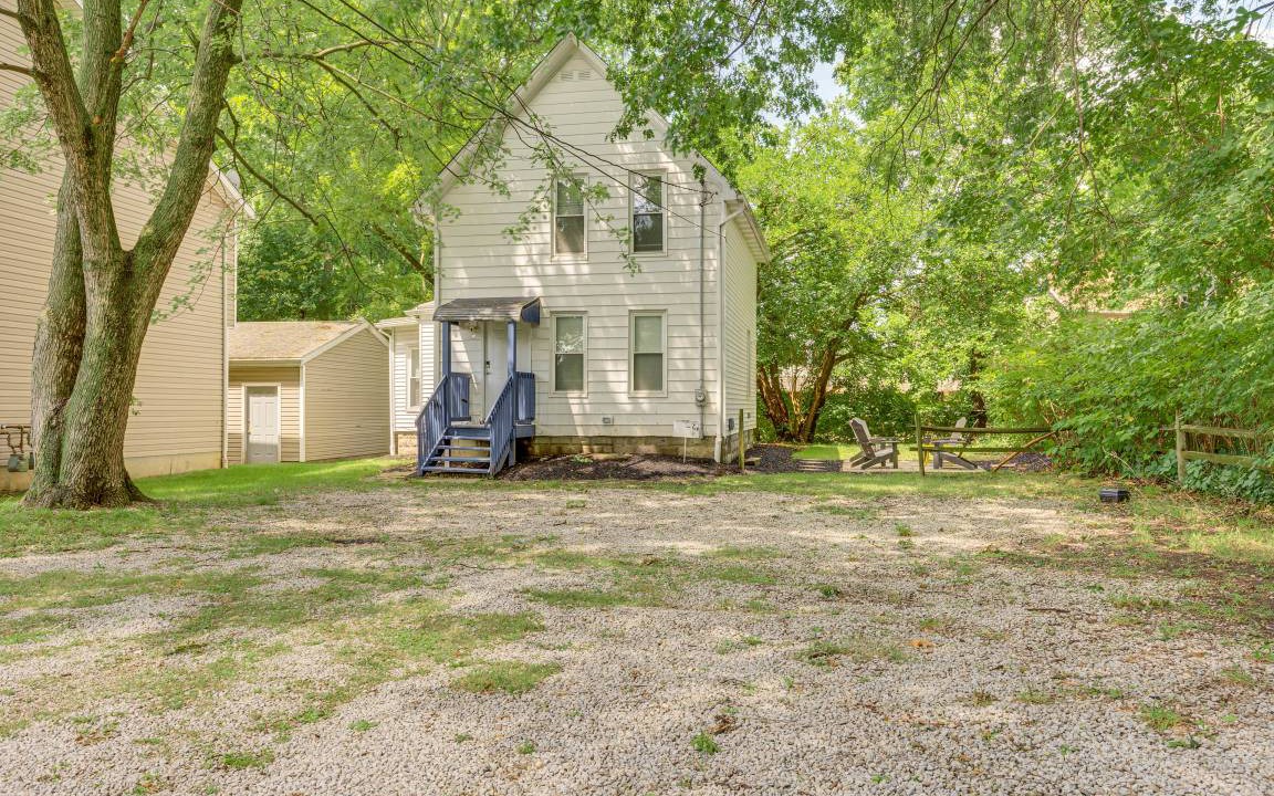 Downtown Akron House | 106 m² House ∙ 3 bedrooms ∙ 6 guests