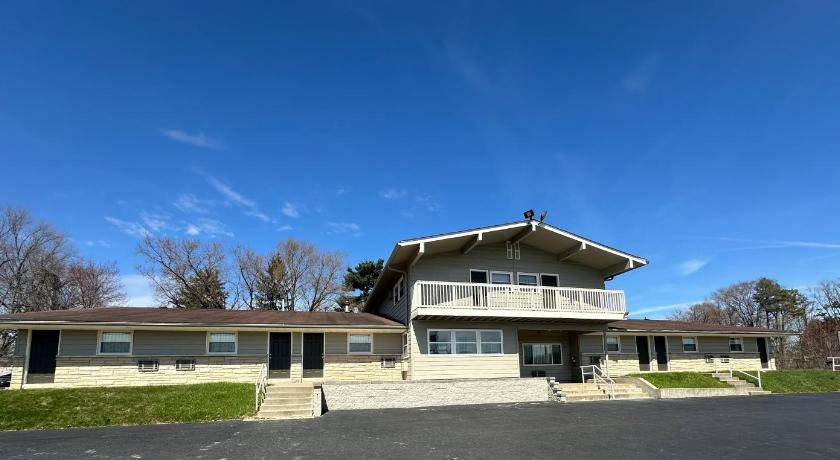 Cambridge Hotel | 24 m² Motel ∙ 6 guests