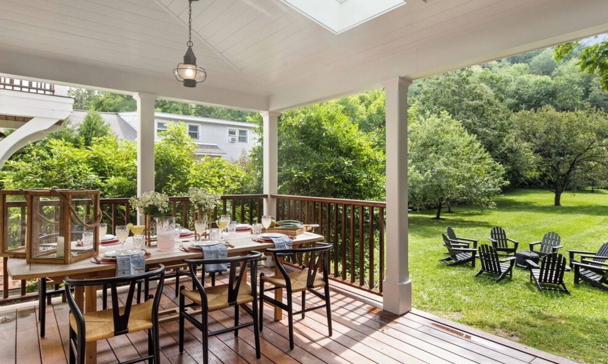 Stowe Village Historic District House | 5BDRM Renovated Historic | Downtown| Shuttle| Bike Path