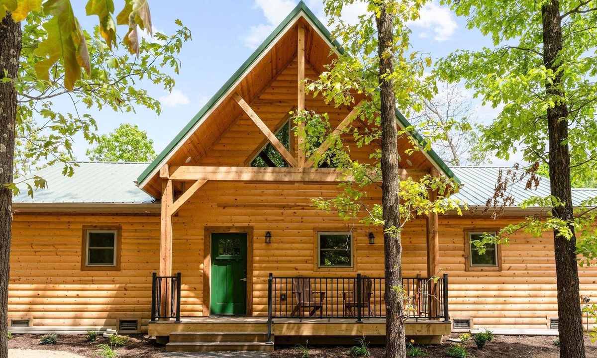 Ridgedale Cabin | All New True Log Cabin Near Thunder Ridge&Big Cedar Pvt Hot Tub Bonus Loft Free Daily Tickets