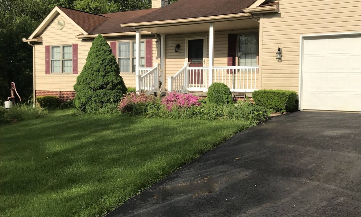 Mogadore House | Amaryllis Guest House - Lovely 3-bedroom house in country setting - WiFi and AC