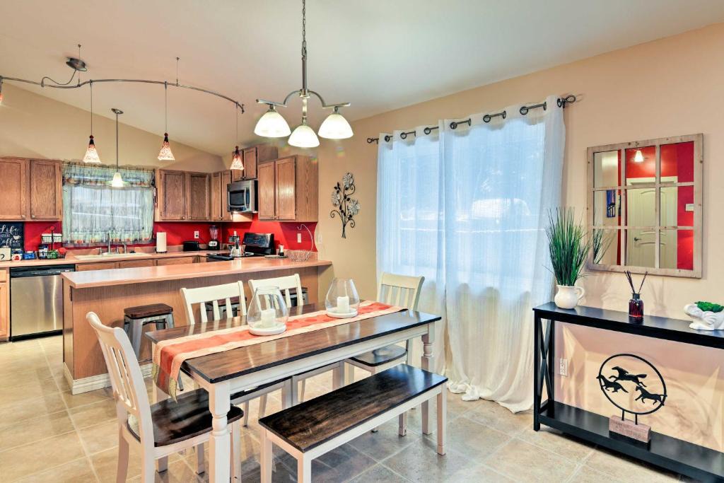 Abbott Loop House | Anchorage House with Private Deck, 8 Mi to Downtown!