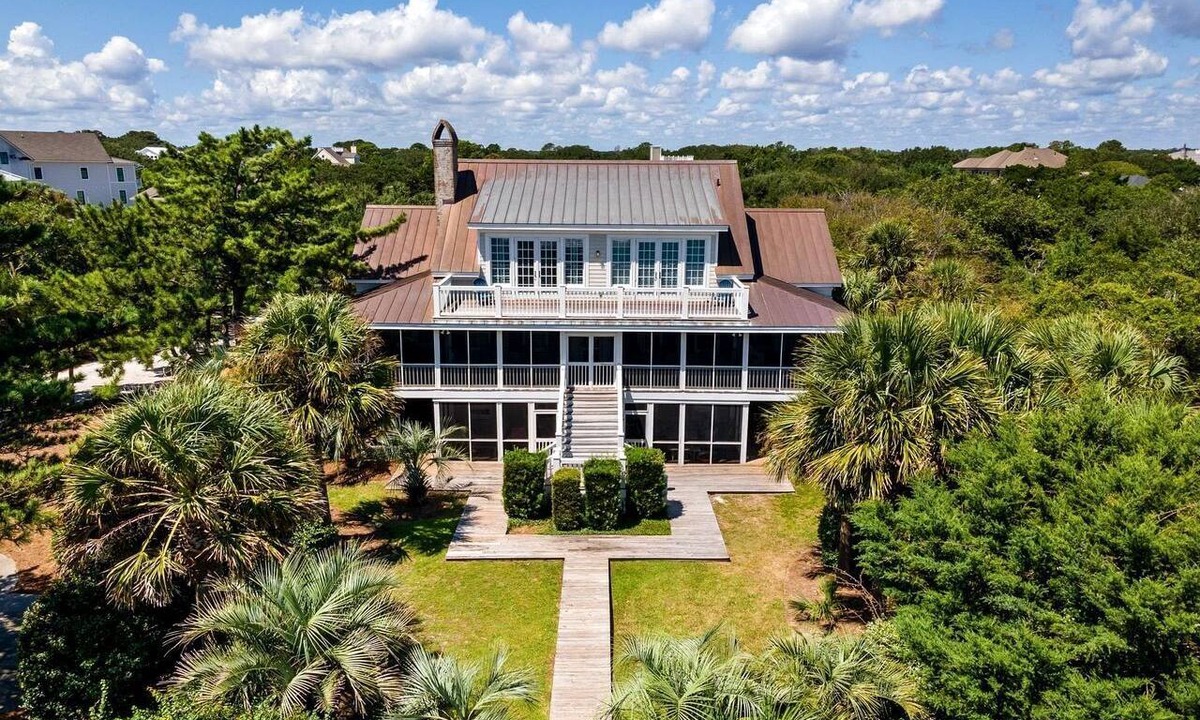Debordieu Colony Boat Rental | Beachfront Vacation Home with Private Boardwalk in Georgetown SC