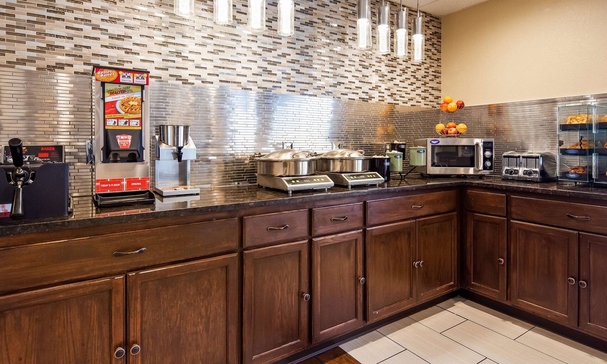Zanesville Hotel | Best Western B. R. Guest