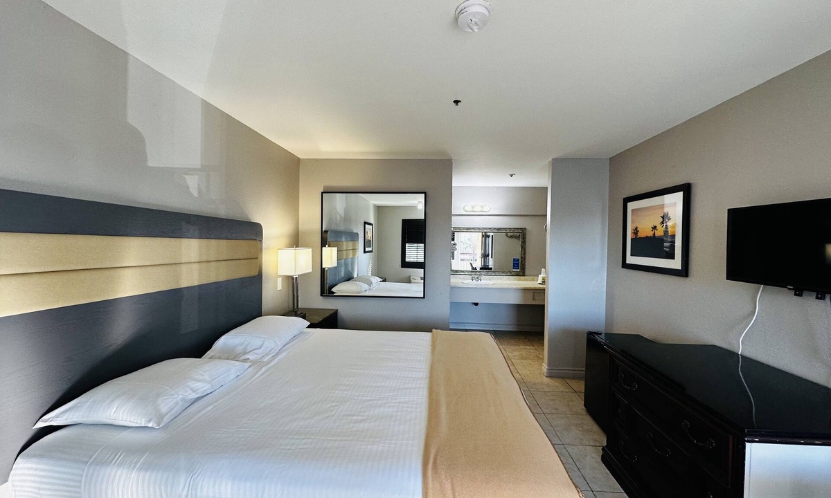 Cypress Hotel | Casa Blanca Express & Suites Cypress Buena Park - Anaheim Area