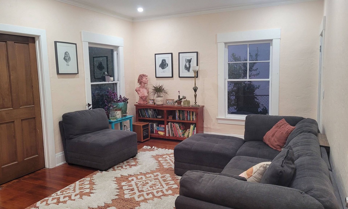 South Berkeley House | Charming 3-bedroom, 2.5 bath house in Berkeley close to everything.