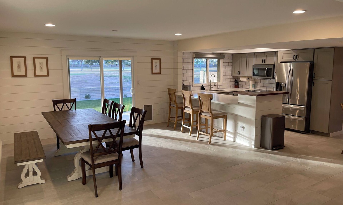 Tempe House | Charming golf course home in Tempe, everything you need for a relaxing stay