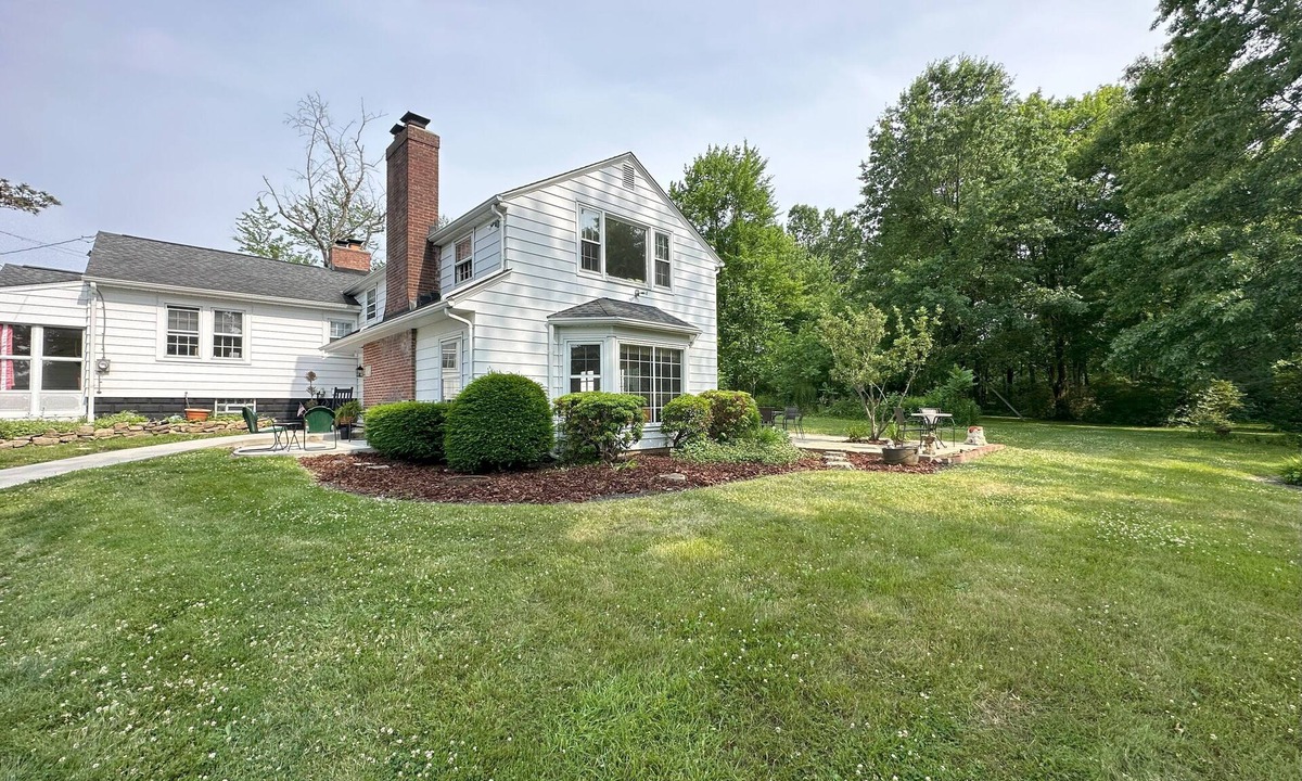 Boston Heights Other | Charming Hudson Farmhouse on 12 Acres - 2 Miles from Cuyahoga Valley Nat’l Park