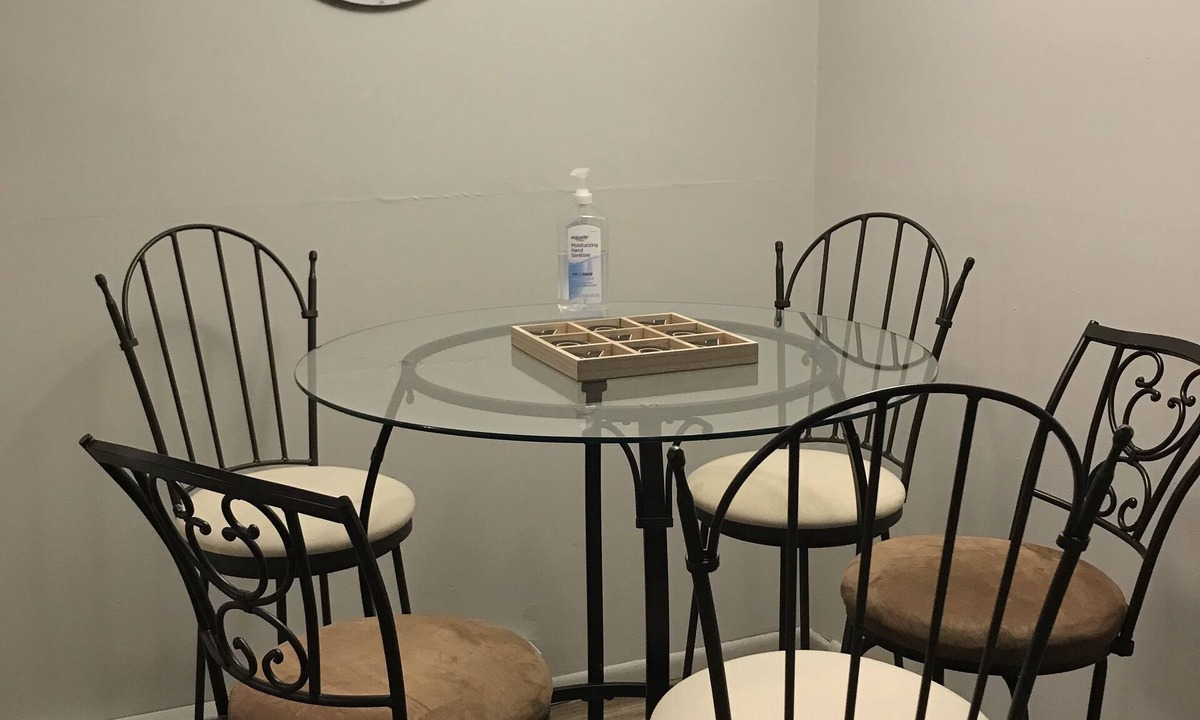 Byesville Apartment | Cozy 1 bedroom apartment ideal for long or short stays! Pet friendly w/side yard