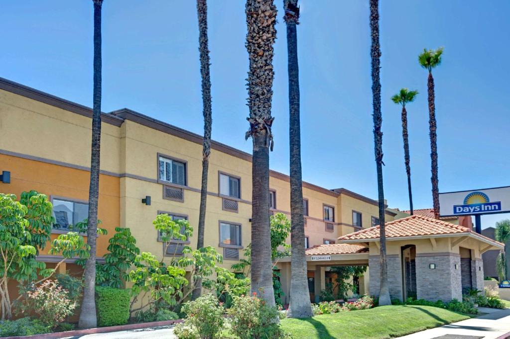 West Covina Hotel | Days Inn by Wyndham West Covina