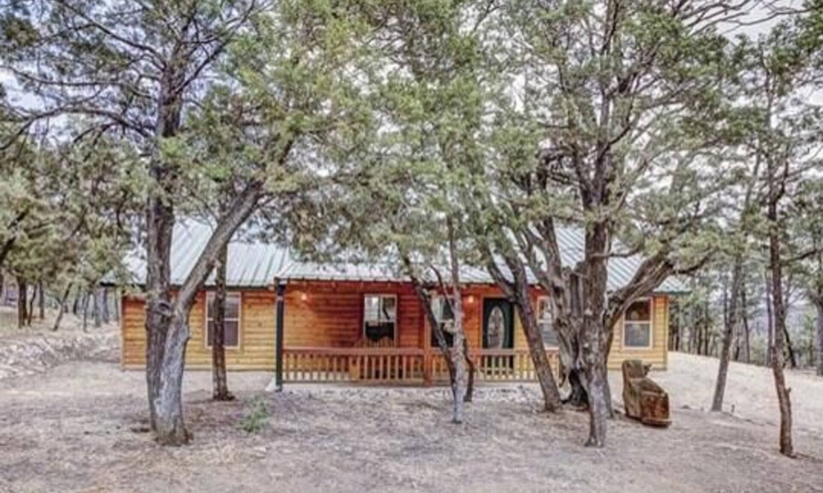 Alto Cabin | Deer Meadows | Where Deer Roam & Relaxation Begins (Hot Tub + Views)