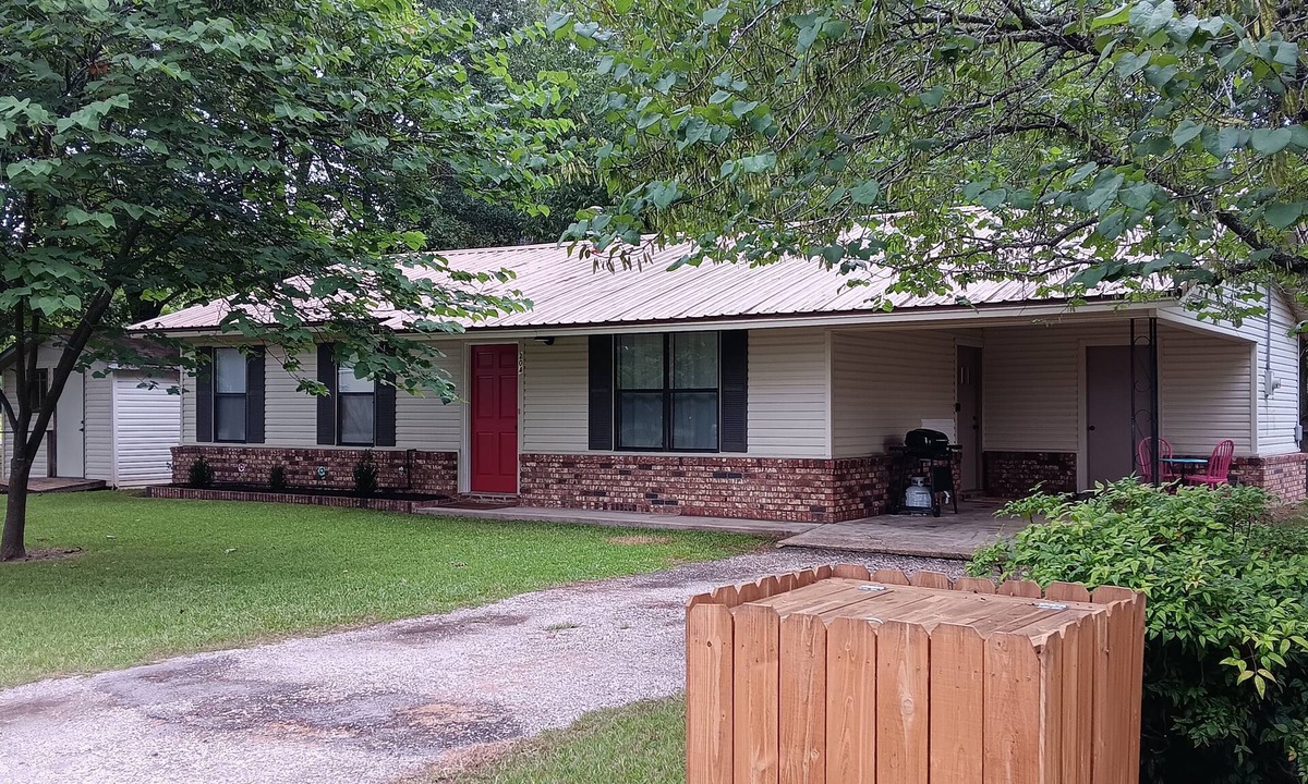 Murfreesboro House | Dixie Firefly