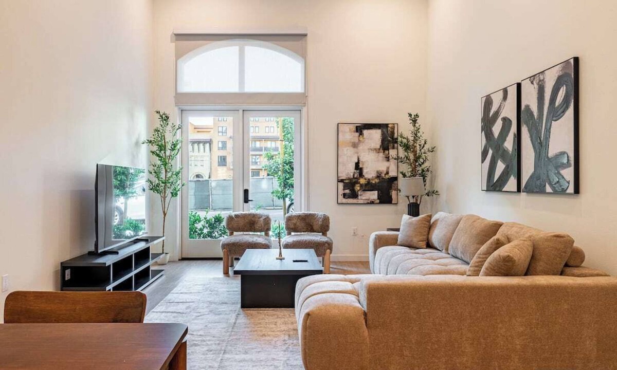 San Bernardino County Apartment | Elegant 1B1B with Resort Pool, Spa and 4K Smart TVs