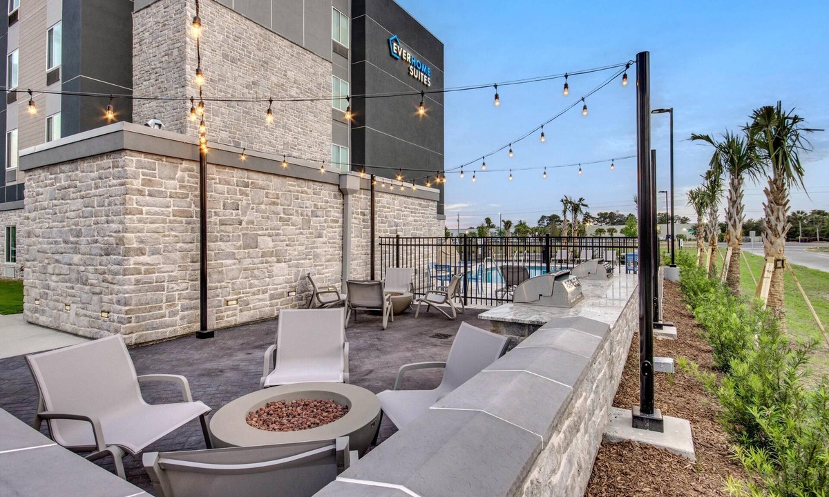 Fort Bay Hotel | Everhome Suites Panama City Beach