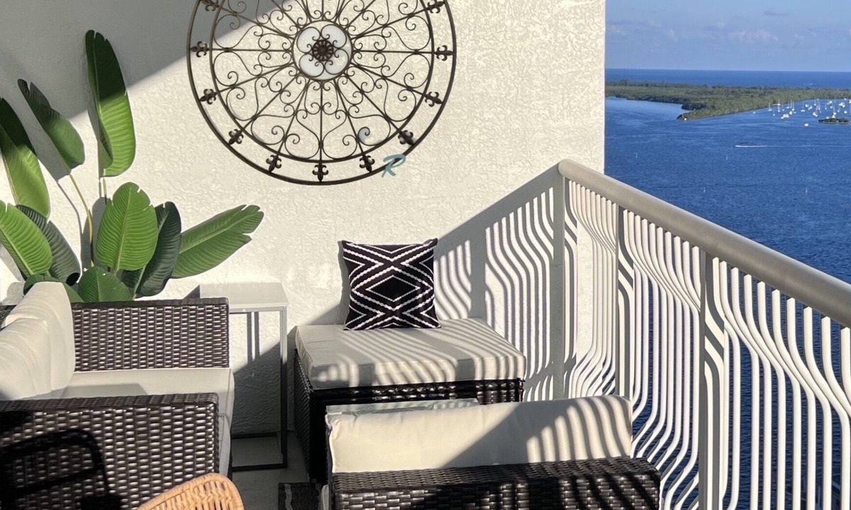 Brickell Condo | FIFA World Cup 2026! Brickell Luxe Sky Condo-Sea View Balcony - Walk-Water-WiFi