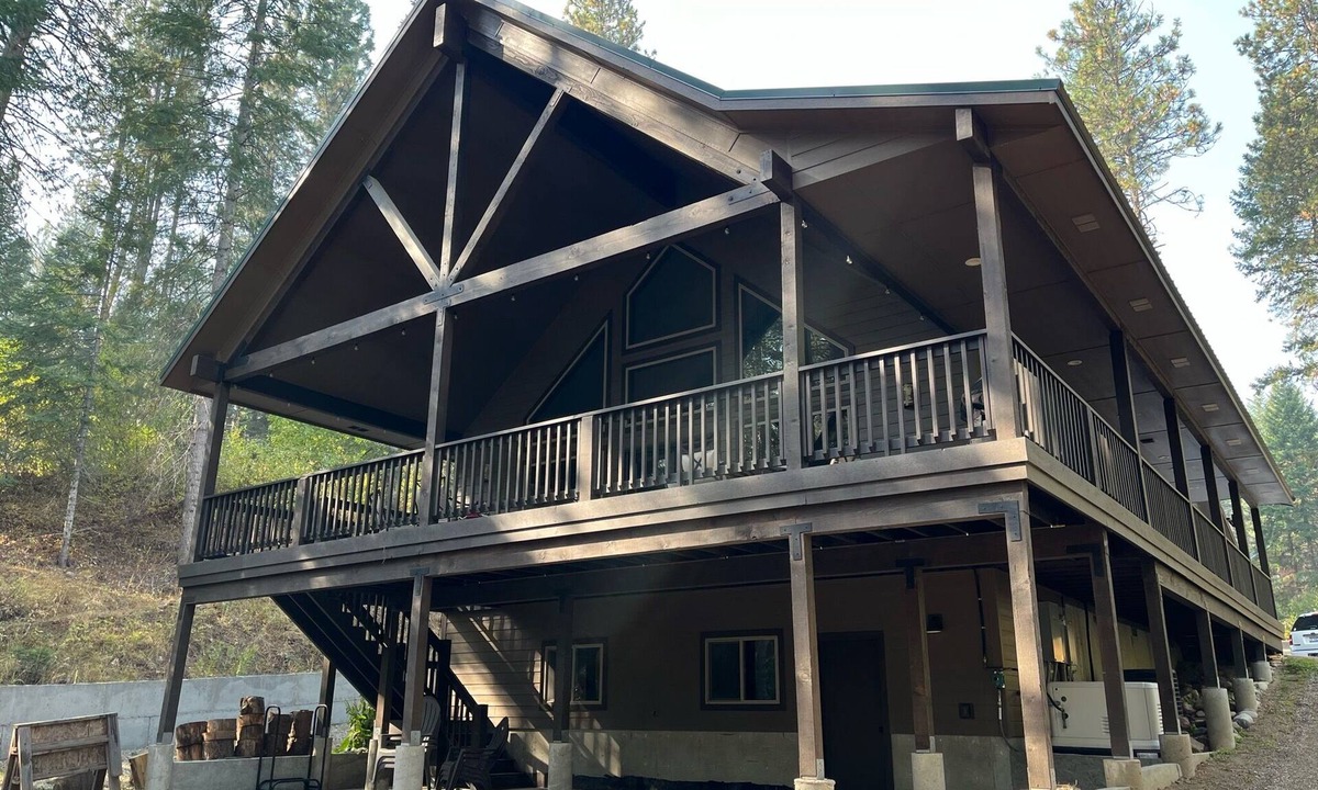 Garden Valley Cabin | Forest Seclusion Sleeping 10. Hot Tub, Pets, WIFI and Geothermal Pool Access!