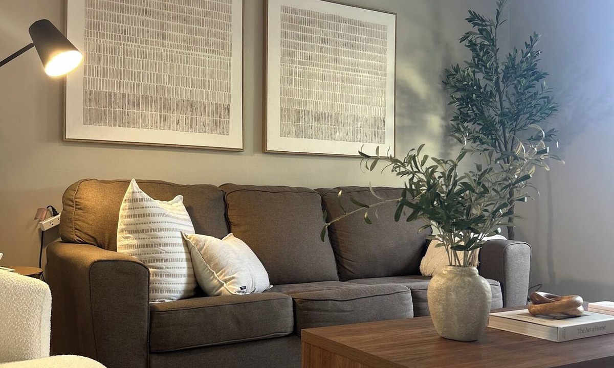 Palm Beach Shores Apartment | "Haven": Pool, Free Bikes & Walk to the Beach