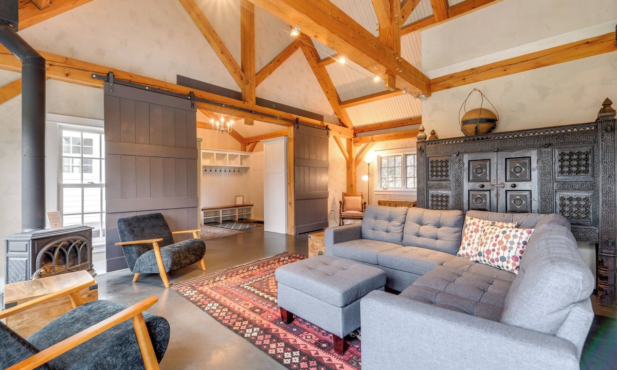 New Haven House | Hike, Bike, & Explore: Vermont Family Farmhouse!
