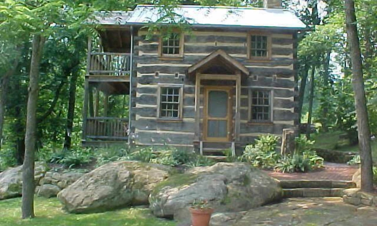 Stone Creek Cabin | Historic Cabin On 300 Acre Farm In Amish Country