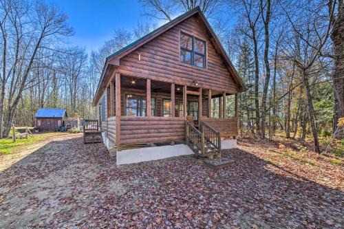 Weld House | Inviting Webb Lake Cabin w/Mountain Views