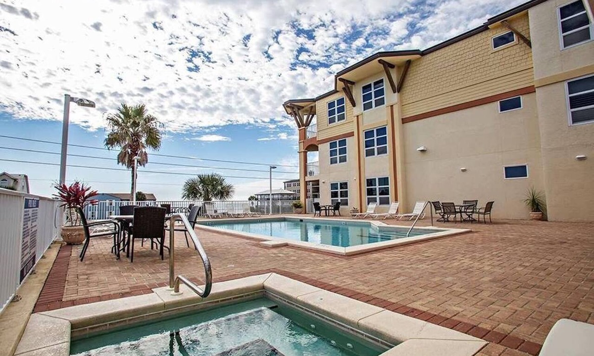 Mexico Beach Condo | July 27-30 Reduced! Oceanview, Pool, Sauna & Jacuzzi! Steps to the Beach!