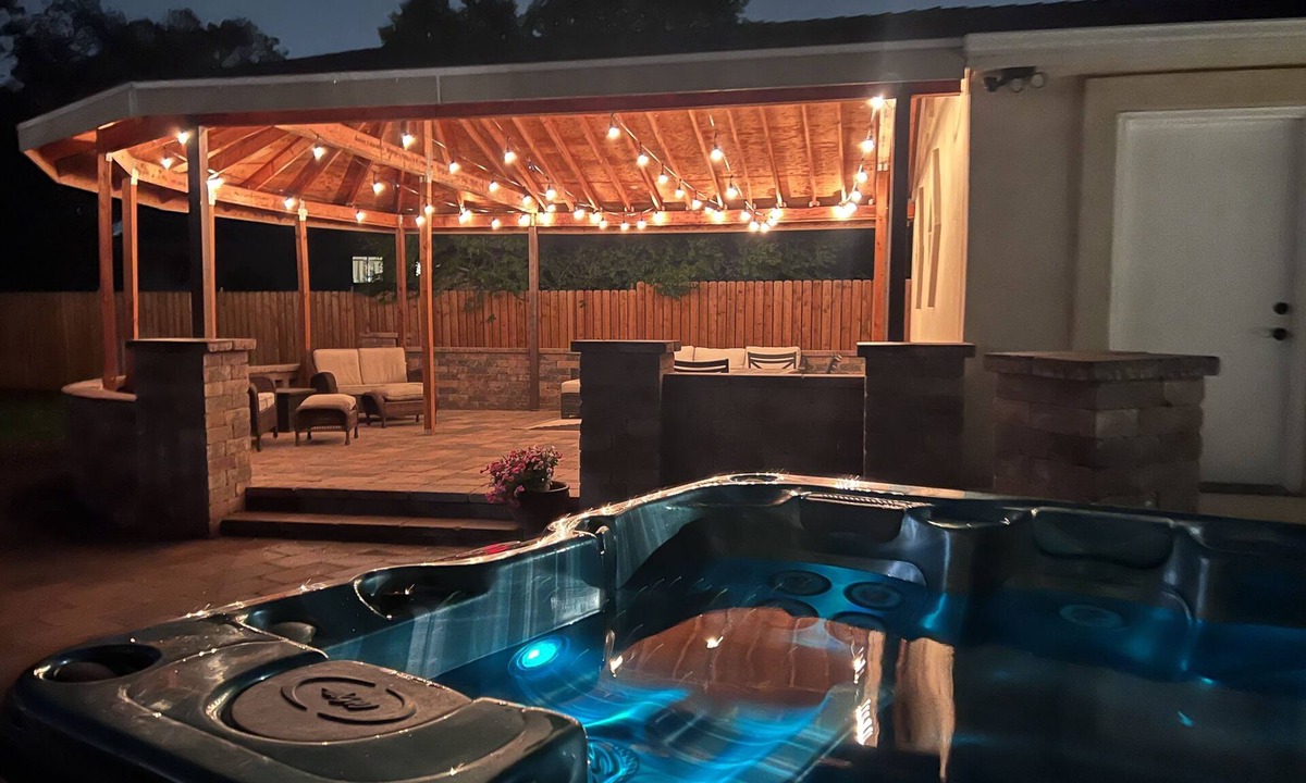 Southeast Colorado Springs House | Large BOHO home with mountain views and HOT TUB!