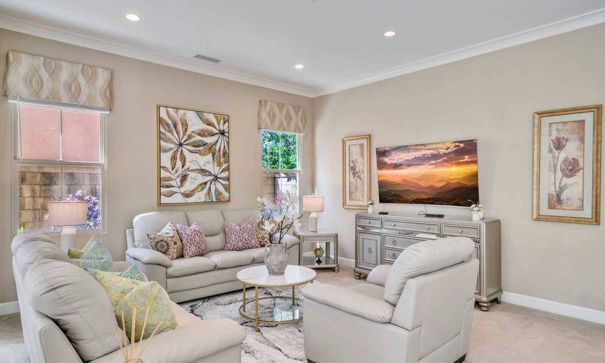 Cypress Village House | Luxury 5BR Irvine Gem｜Resort-Style Amenities｜Monthly Stays｜1st Floor BR # 6964