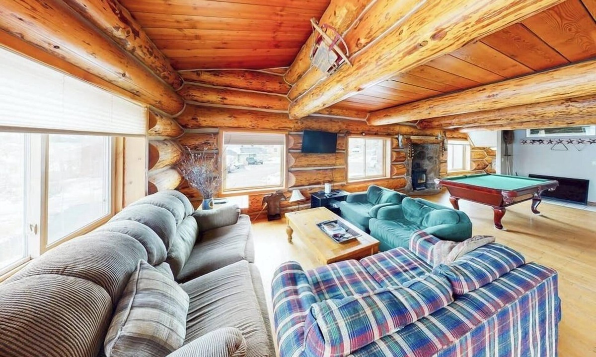 Wildernest House | Mountain Basecamp | Hot Tub + Pool Table