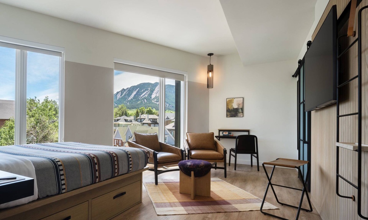 University Hill Hotel | Moxy Boulder University