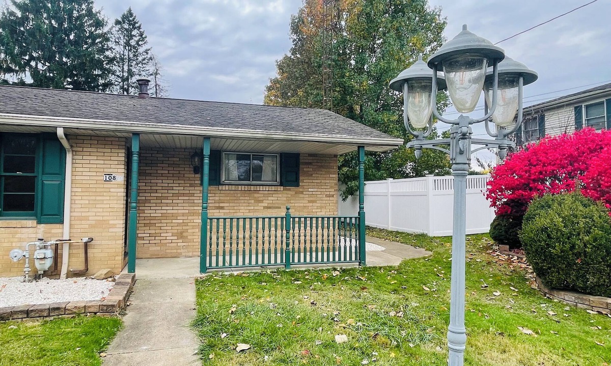 Louisville House | Near Canton 3-bedroom house in Louisville with WiFi, patio