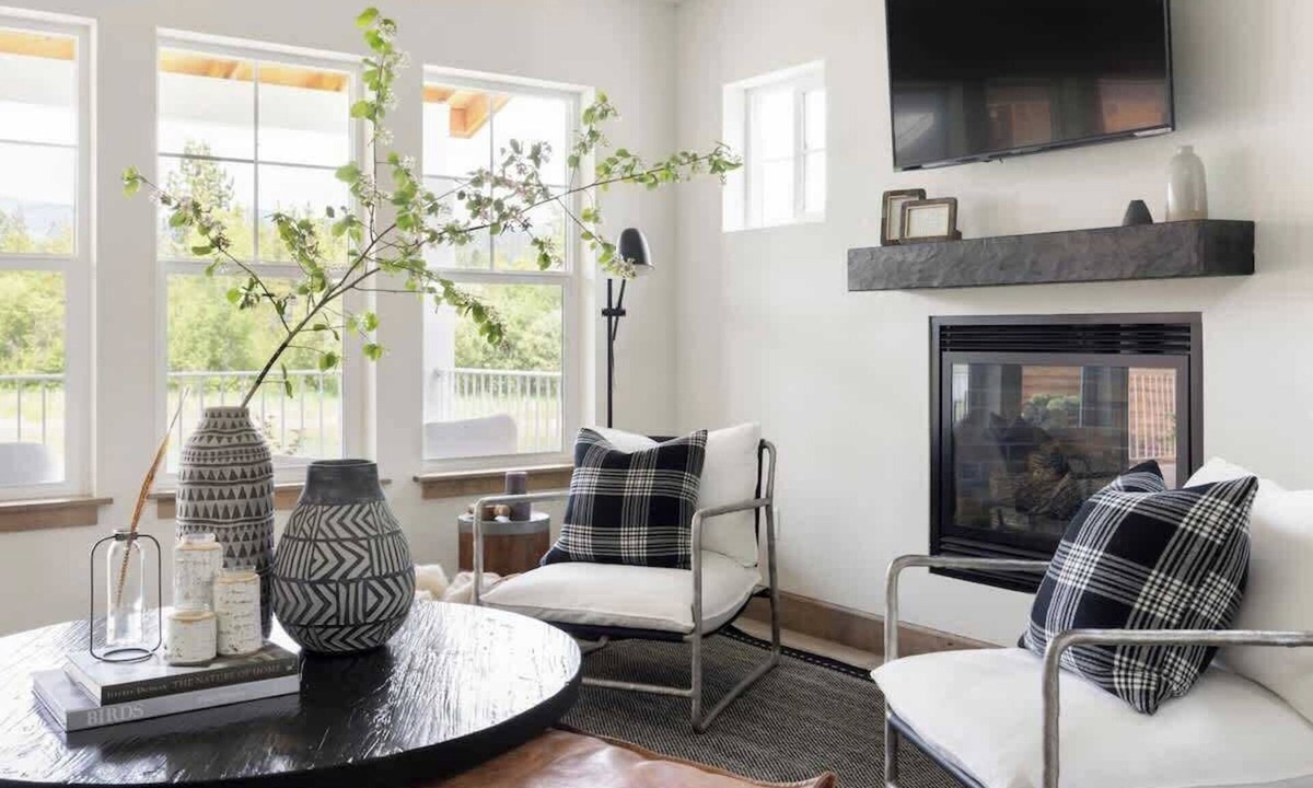 Dover Bay House | New Pet Friendly Upscale Dover Bay Bungalow