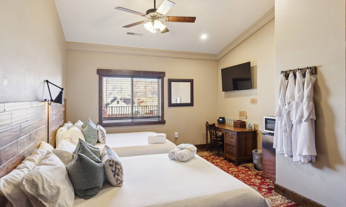 Hildale Cabin | NEW! Room 24 - Bryce Canyon by Zion Cliff Lodge
