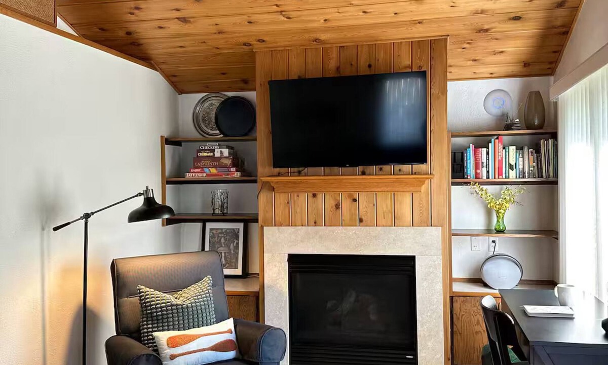 St. Anthony Cabin | Northwoods cabin style home w/laundry kitchen yard