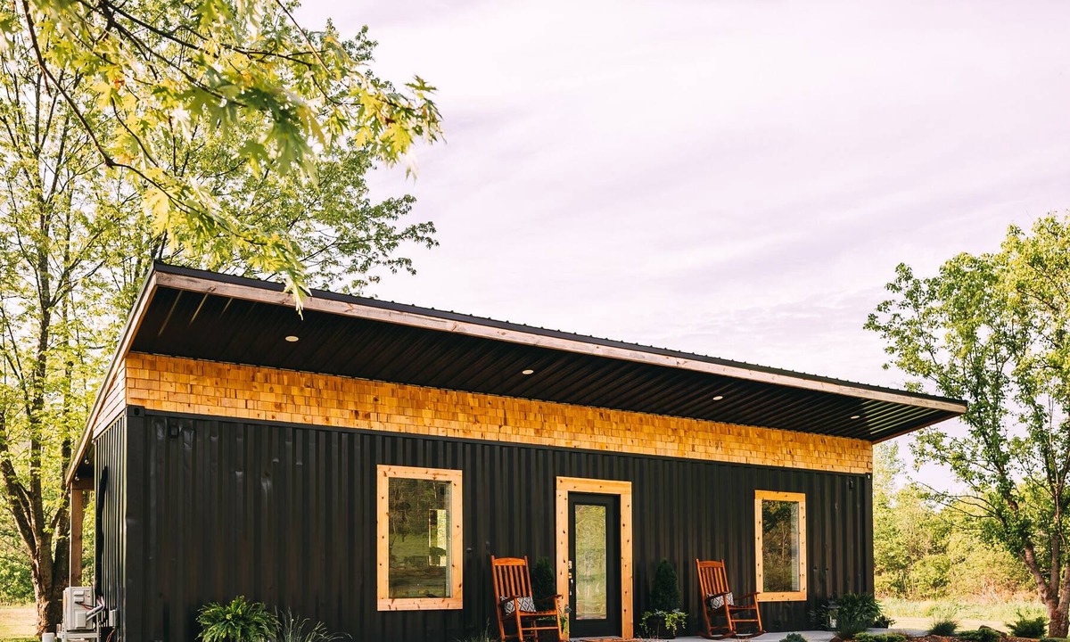 New Plymouth Cottage | Nova Cottage-Hocking Hills Shipping Container