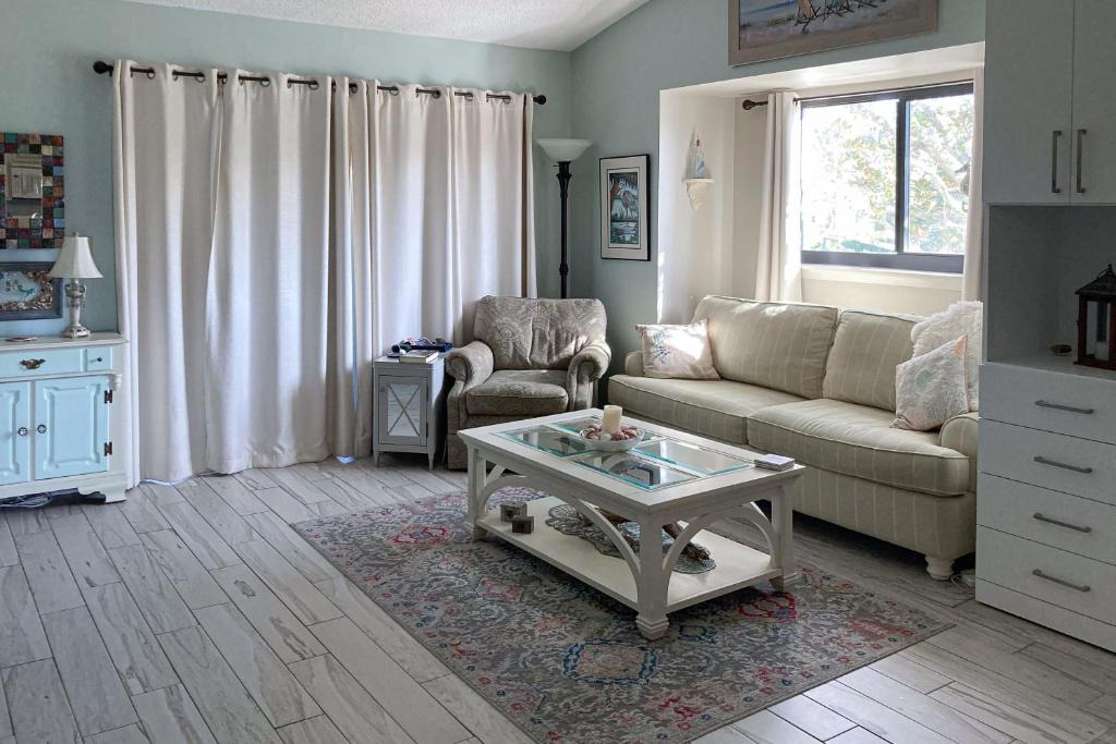 Sawgrass Hotel | Ocean’s Treasures Retreat Beach Condo