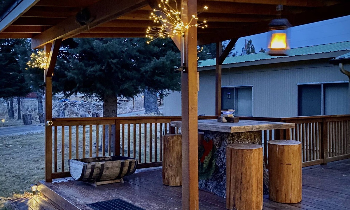 Darby Cabin | On the Bitterroot River!