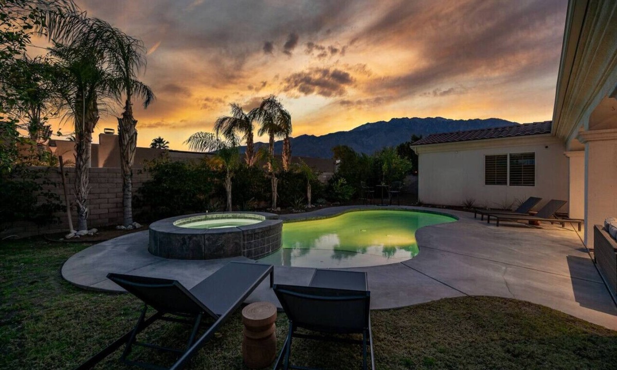 Vista Norte House | Paradise Palms | Pool + Spa