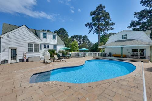 Foster House | Pool & Dock Access! Bohannon Cottage on the Bay