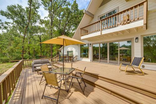 Eustace House | Private Dock: Waterfront Cedar Creek Lake Home