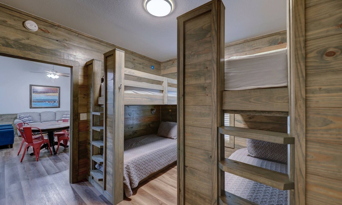 Ingram Cabin | Private Riverfront Cabins- Hunt, TX