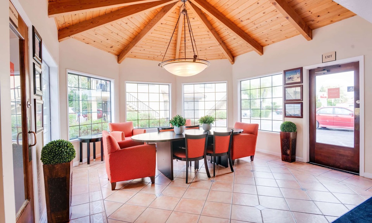 North Whisman Hotel | Ramada by Wyndham Mountain View