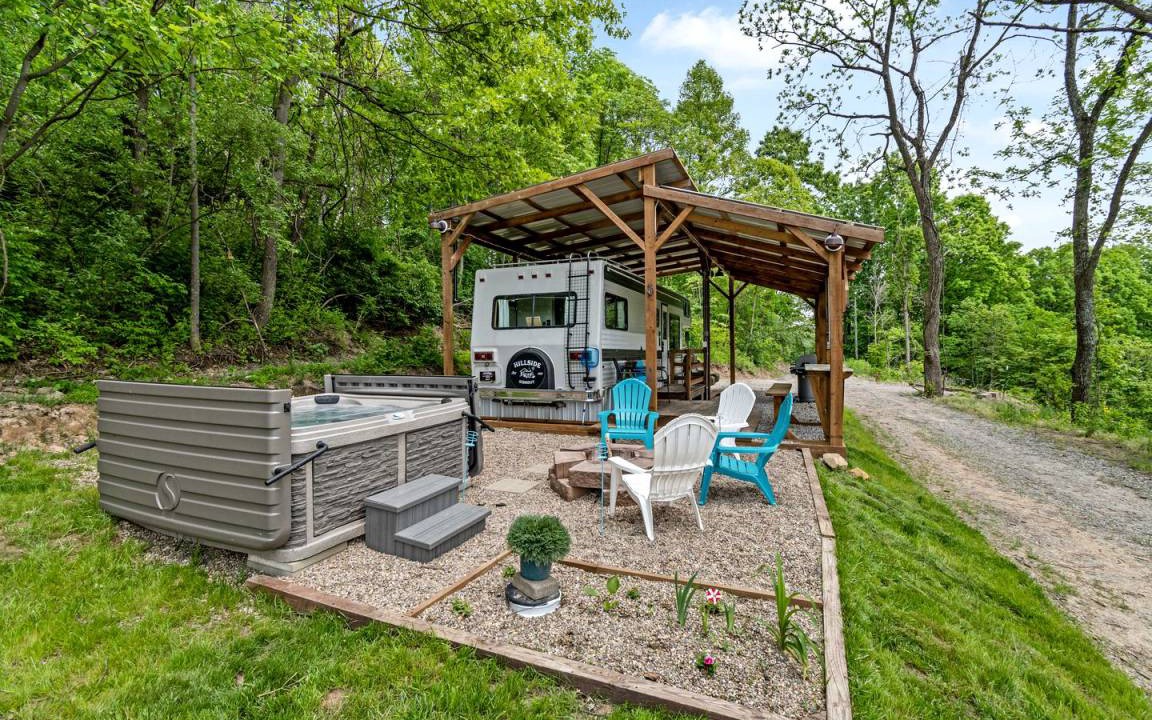 Somerdale RV Rental | Recreational vehicle (RV) ∙ 1 bedroom ∙ 4 guests