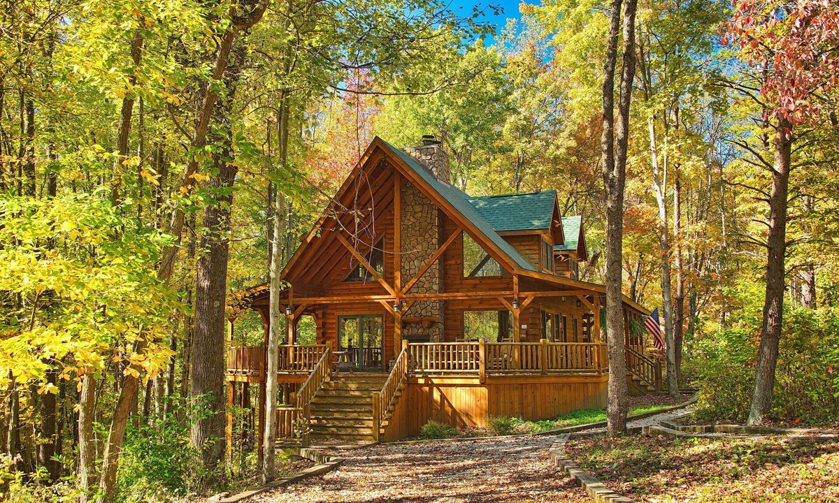 Rockbridge Cabin | Redwood Lodge Hocking Hills-Covered Porches, Firepit, Hot Tub, Rec Room, WiFi