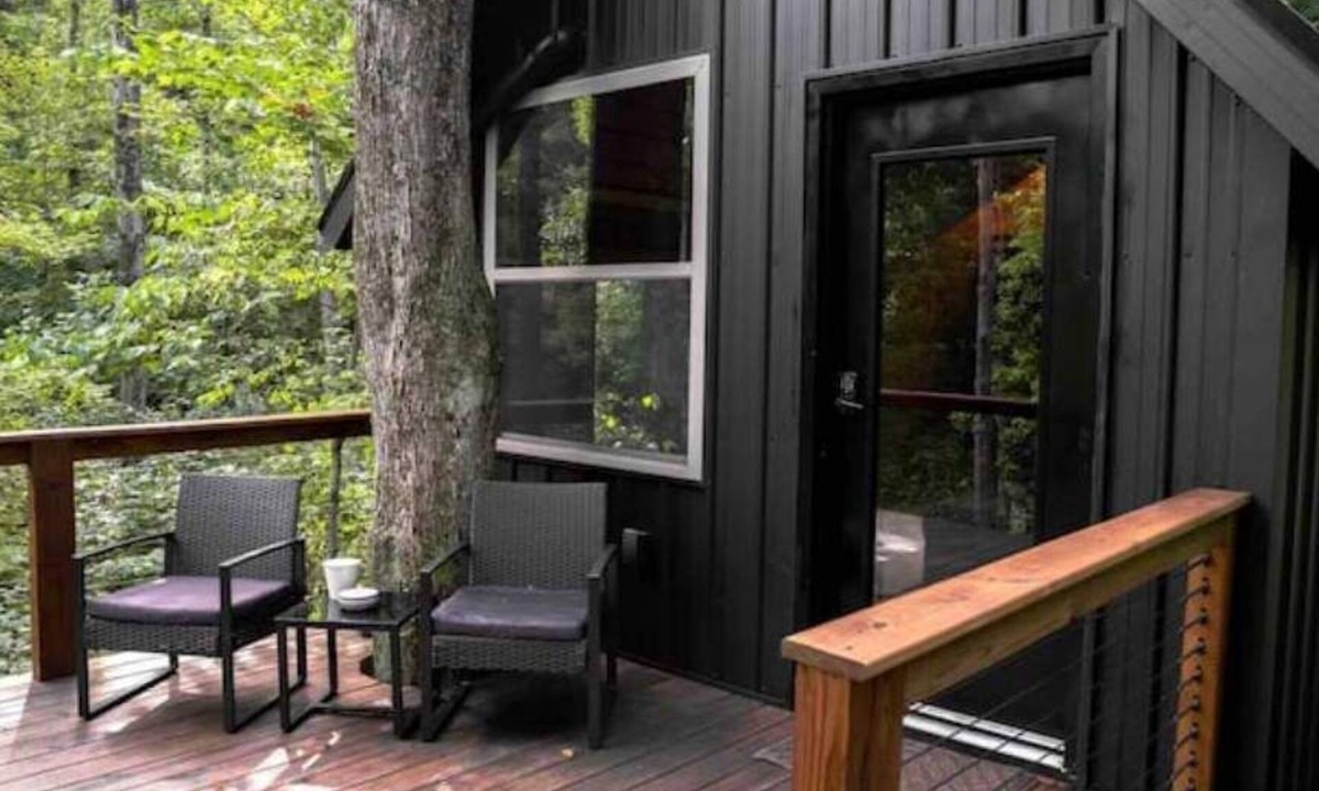 Bellville Cabin | Secluded Cabin Minutes from Snow Trails & I-71