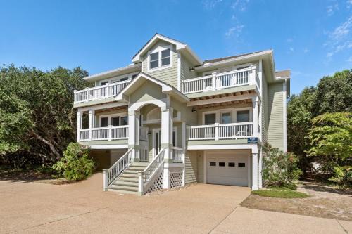 Corolla House | Sidebar