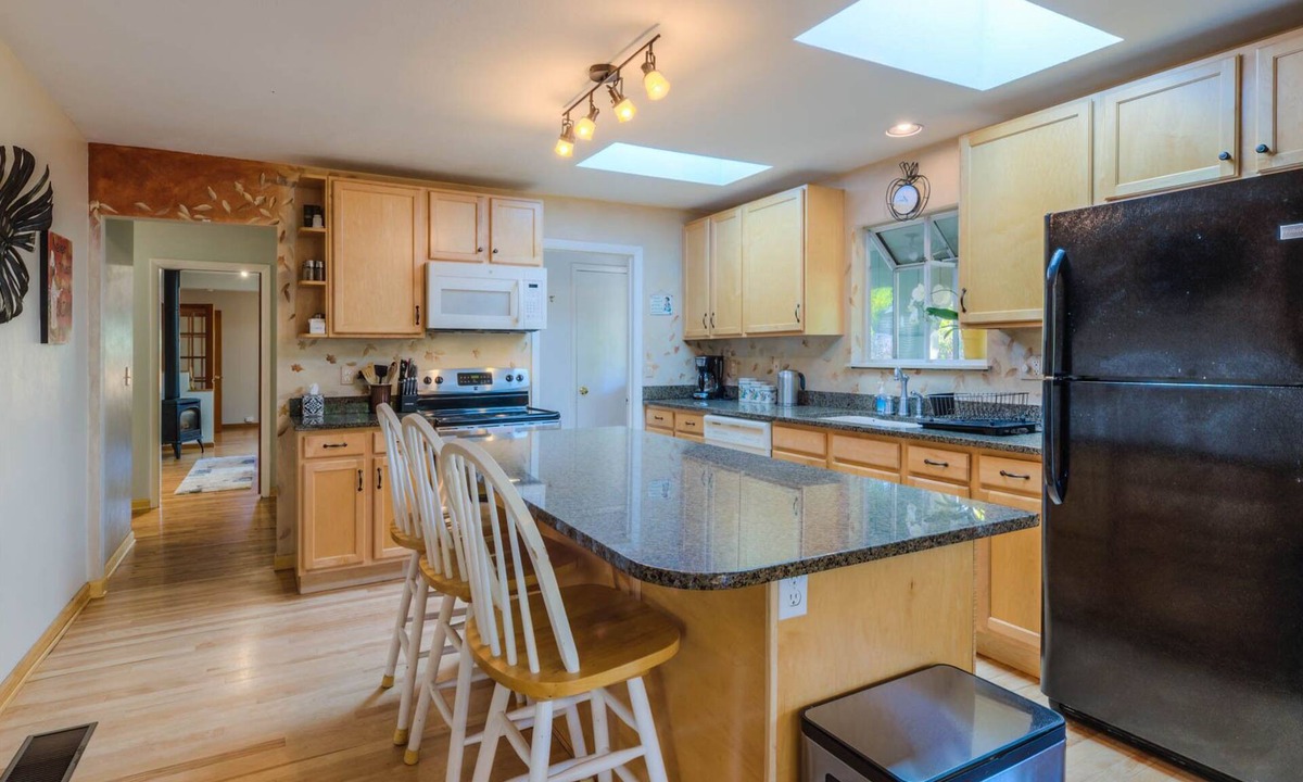 Old North Boulder House | Single Level Home - Easy Access to Everything Cool in Boulder - Plus Garage