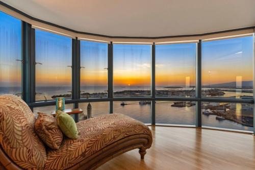 Downtown Honolulu Apartment | SkyNest - Queens Gambit Penthouse at 66 Queen St