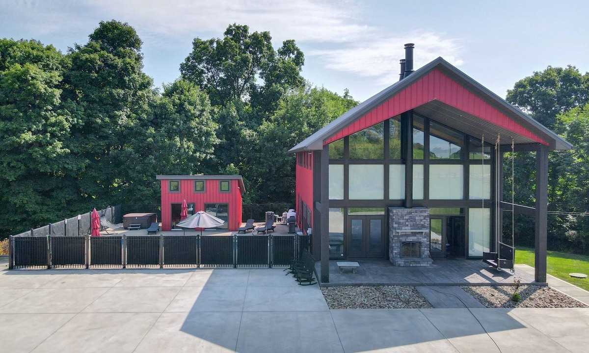 Senecaville House | Some Kind of Wonderful: Escape Near Seneca Lake