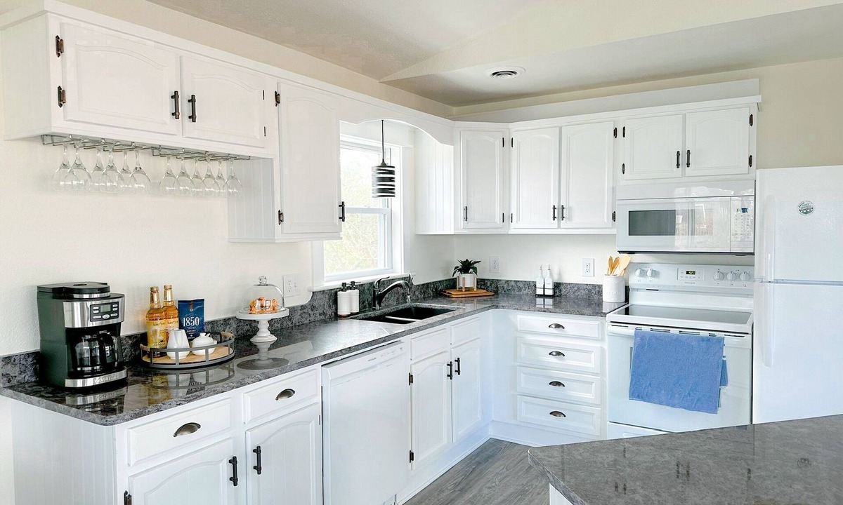 Colington Harbour Cottage | Sound Front Cottage in Collington Harbour