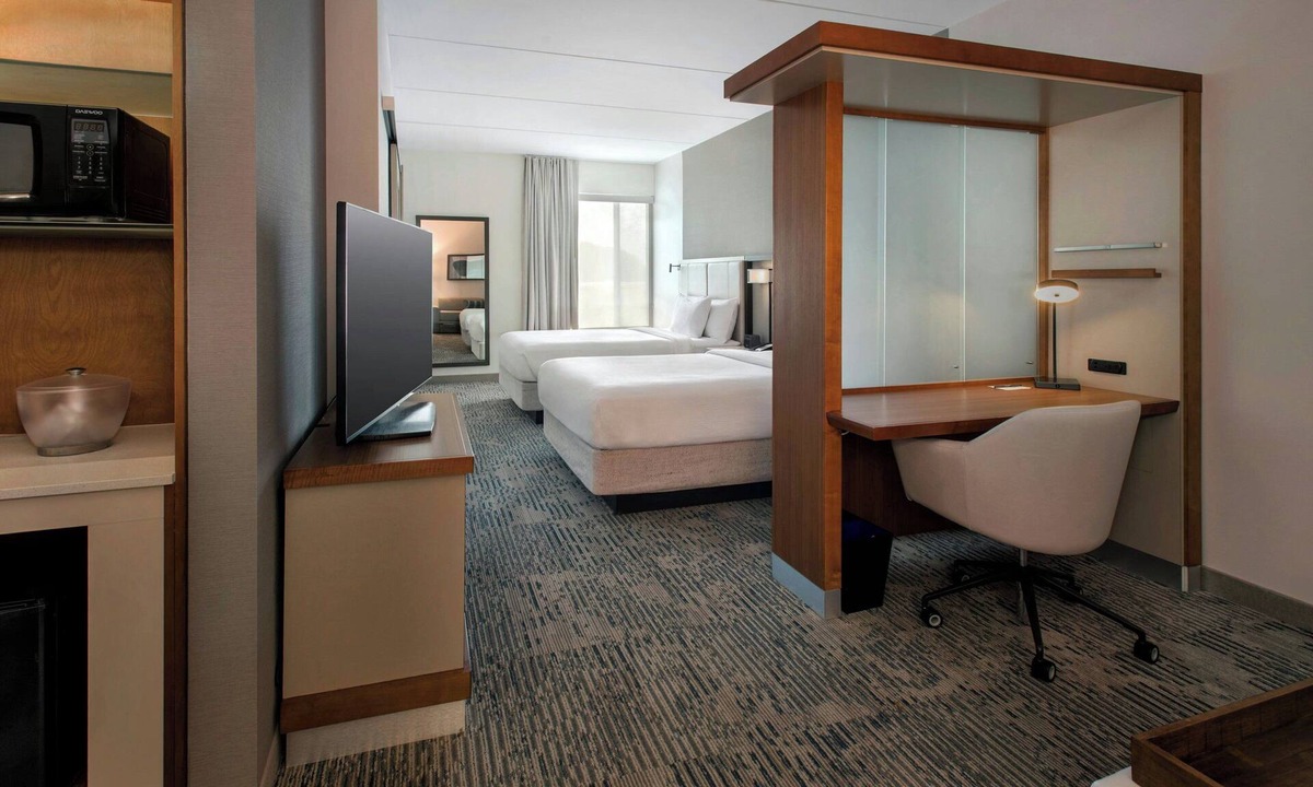 Mount Laurel Hotel | Springhill Suites Mount Laurel